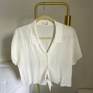Aritzia Tie Front Blouse. Gently worn.